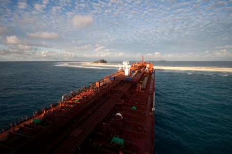 image clipperton tanker grounding on reef.jpg