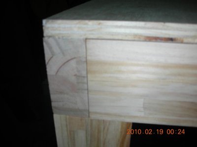 stand and screws 003.jpg