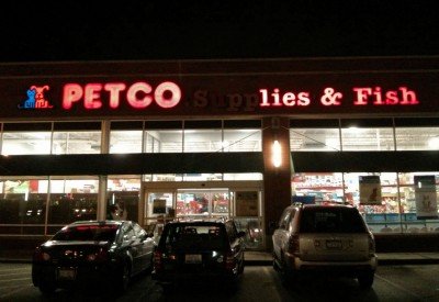petco-lies-and-fish-400x275.jpg