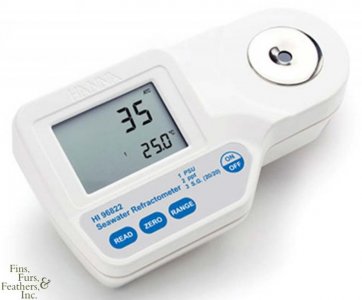 Hanna-Instruments-Digital-Seawater-Refractometer-99.jpg