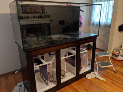 stand-with-aquarium.jpg